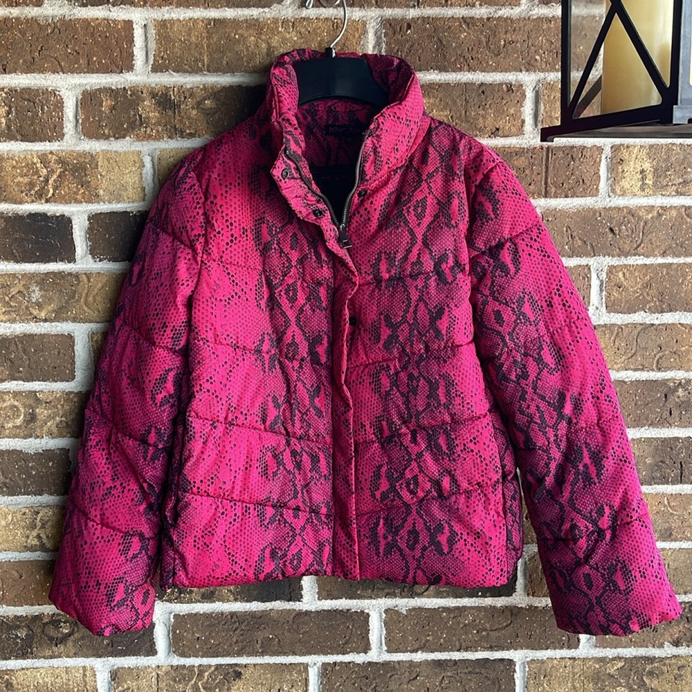 Betsey Johnson Womens Quilted Puffer Jacket Pink Snake - Picture 9 of 16